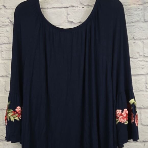 Women's 3XL Navy Blue Floral Embroidered Bell Sleeve Tunic Top Ruffled Peasant - Picture 10 of 10